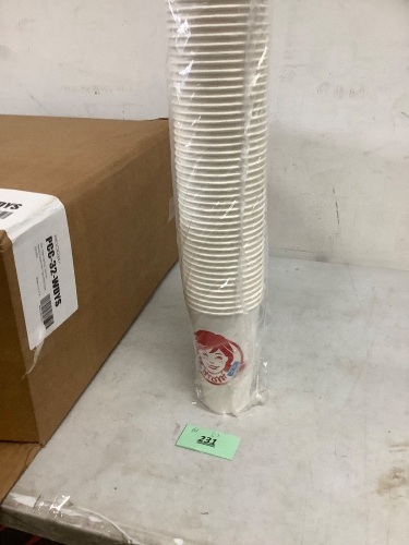 Box of 600 32oz Wendys Cups - Lot 231