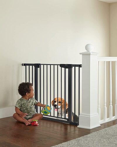 Cumbor 29.5-46" Auto Close Baby Gate - Lot 354