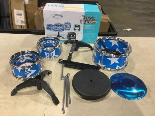 Kid's Play Drum Set - Lot 371