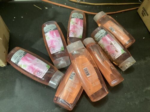 Lot of (8) Japanese Cherry Blossom Body Wash - DIRTY, MOUSY, GROSS - Lot 989