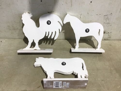 Lot of (3) Table Top Animal Cutouts  - Lot 305
