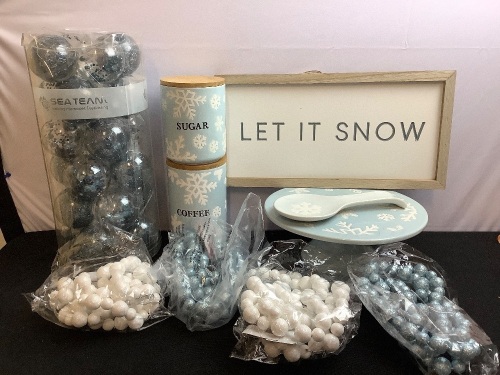 Box of Misc Snow/Winter Decor & Houseswares - Lot 230