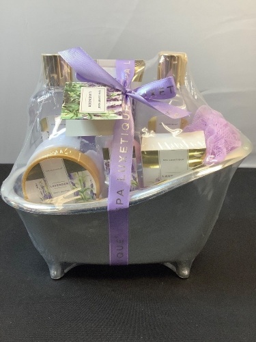 Lavender Bath Gift Set - Lot 465