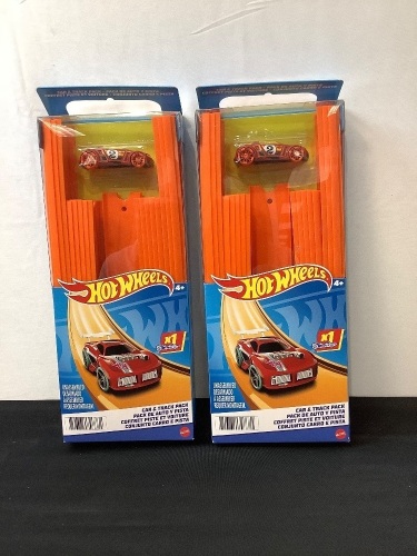 Lot of (2) Hot Wheels Car & Track Packs - Lot 394