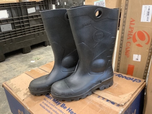 Dunlop Rubber Boots, M 11/ W 13 - Lot 247