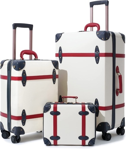 NZBZ Vintage Luggage Set - Lot 407