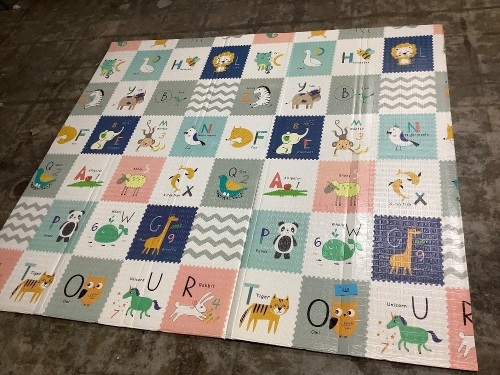 FLAGAV Baby Play Mat - Lot 559