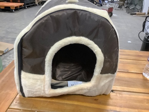 Portable Pet House/Bed - Lot 10010