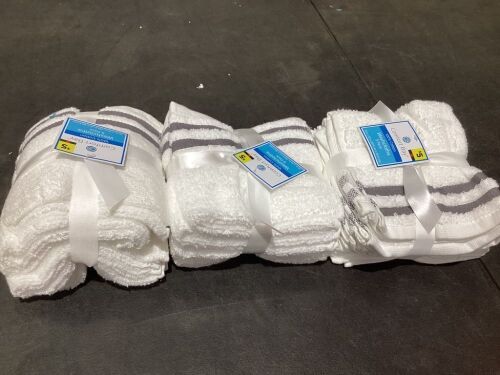 Lot of (15) Wash Cloths  - Lot 616
