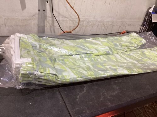 Lot of (5) Wild Fable Green Swirl High-Rise Jogger Sweats, Medium   - Lot 349