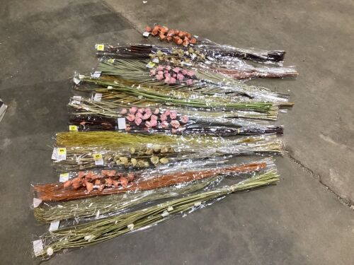 Case of Decorative Dried Floral Pieces - Lot 318