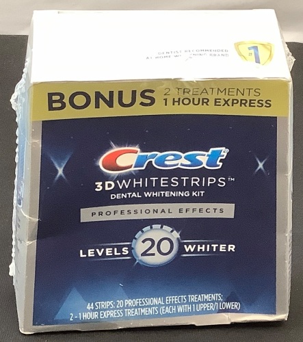 Crest 3D Whitestrips, 22 Treatments - Lot 273
