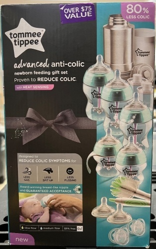 Tommee Tippee Baby Bottle Set - Lot 353