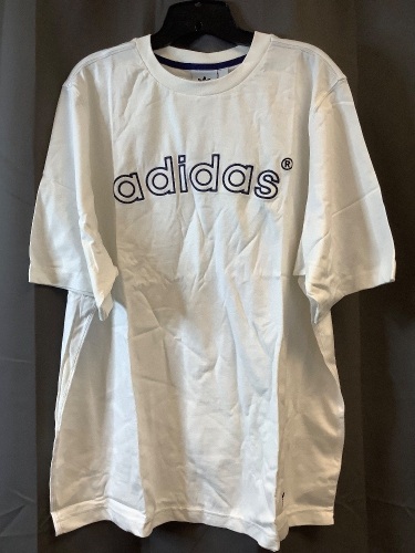 Adidas T-Shirt, L - Lot 455