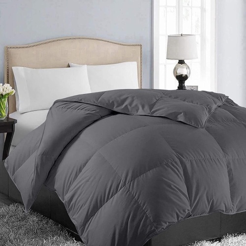 Full Size Soft Quilted Down Comforter, 54"x57" - Lot 132
