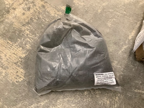 Case of 5 Bags of Rubbermaid Ash Urn Sand - Lot 146