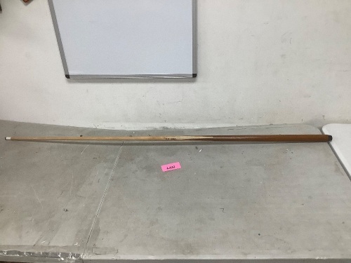 Viper 20 oz Pool Cue - Lot 1132