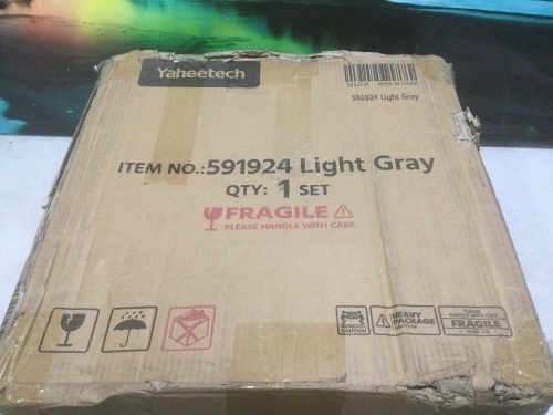 Yaheetech Cat Tree - Lot 567