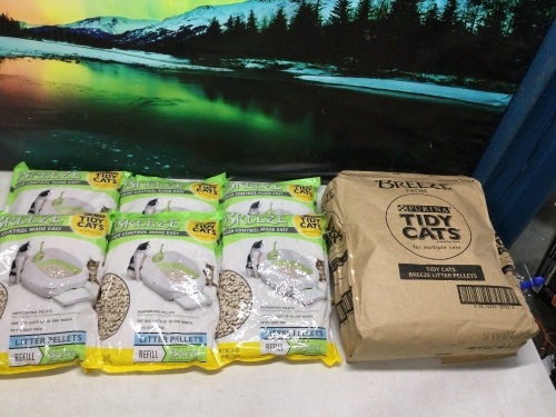 Lot of (7) Breeze Tidy Cats Litter Pellets  - Lot 598