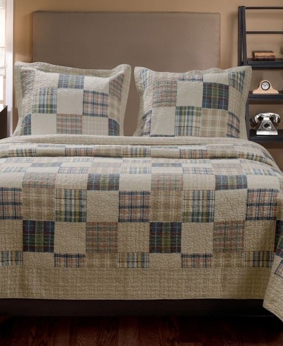 Greenland Home Fashion Oxford 3-Piece Quilt & Sham Set  - Lot 938