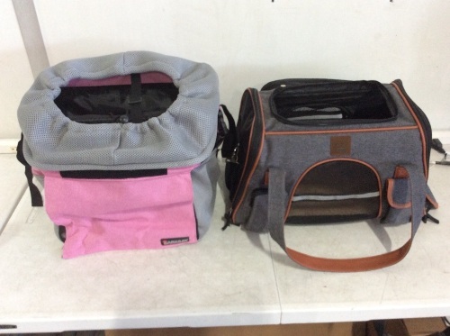 Lot of (2) Pet Carriers - Lot 590