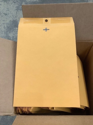 Box of Clasp Envelopes, 9x12 - Lot 424