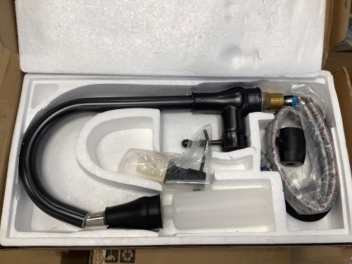 Kitchen Faucet Kit - Lot 493
