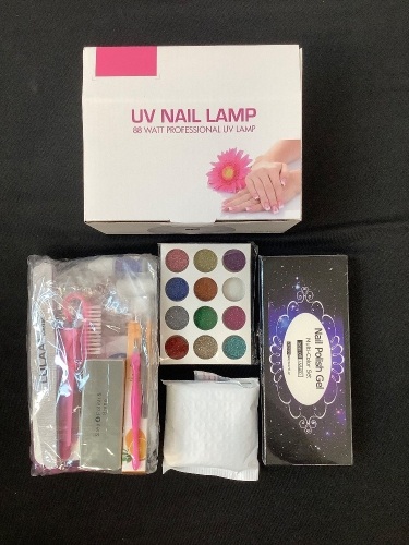 Case of 18 UV Nail Lamp Kits - Lot 35