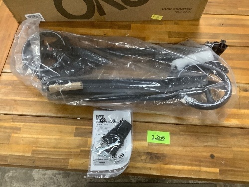 6KU Kick Scooter - Lot 1266