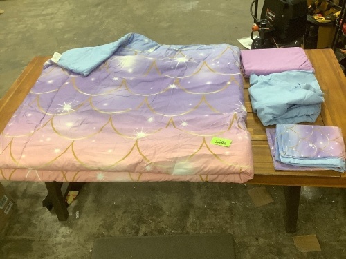Kids Mermaid Bedding/Comforter - Lot 1285