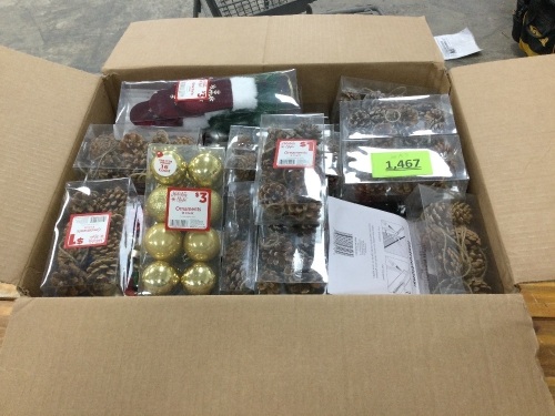 Box of Misc. Christmas Ornaments - Lot 1467