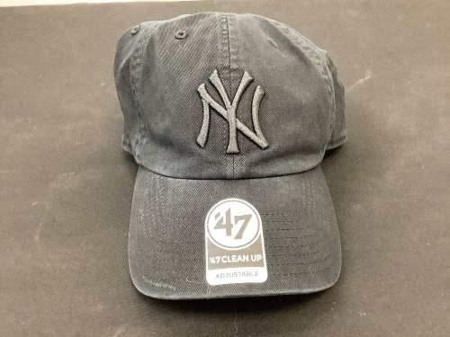 New York Yankees Adjustable Baseball Cap - Lot 320