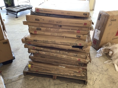 Uninspected Pallet of Best Choice Products Fireplace Screens - Lot 440