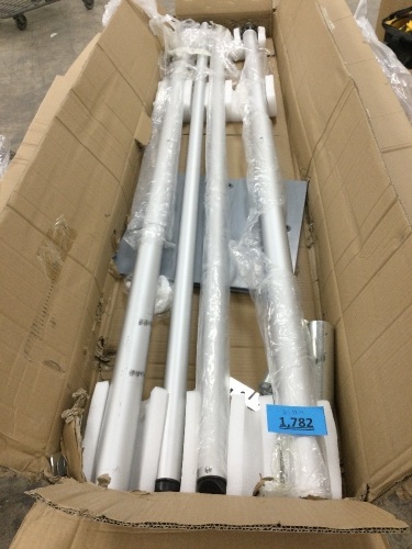 10ft Adjustable Photo Backdrop - Lot 1782