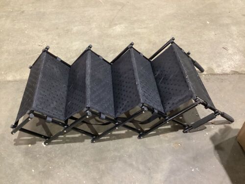 Nonslip Dog Car Steps  - Lot 748