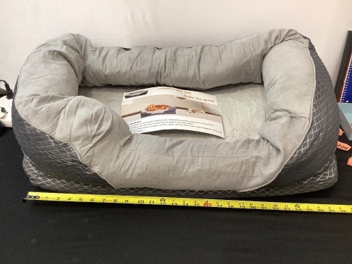 Small Pet Bed - Lot 231