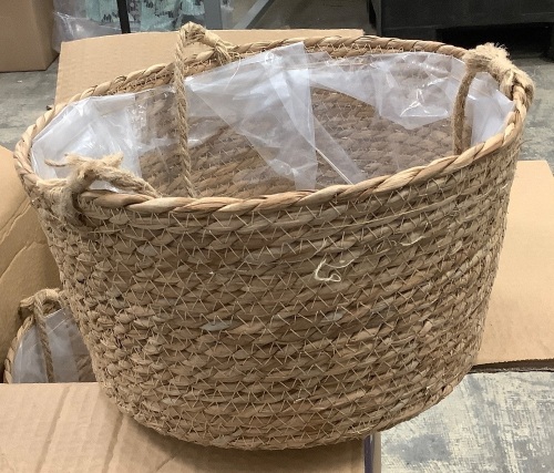 Case of 6 TrueLiving Woven 12" Planters - Lot 450