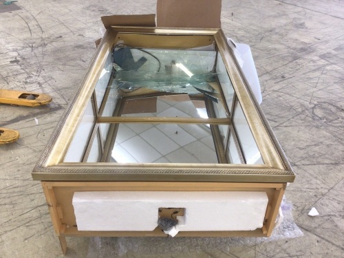 Curio Cabinet, Damaged - Lot 561