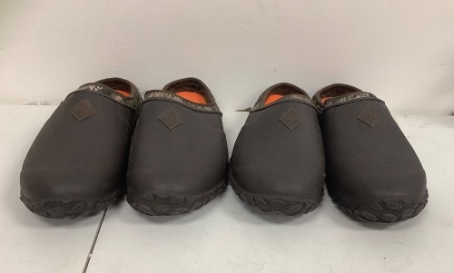 Muck Boot Co. Slip Ons, Mens 8 and 9, E-Commerce Return, Sold as is - Lot 95