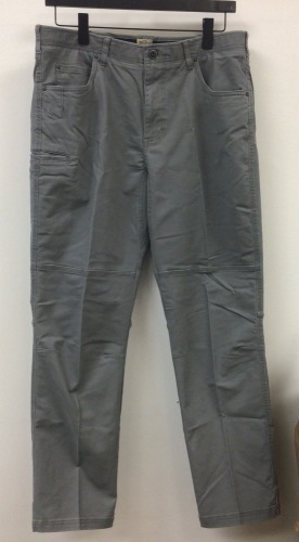 RedHead Mens Pants, 38x32, Appears New, Sold as is - Lot 130