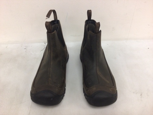 Keen Mens Pull On Boots, 10.5, E-Commerce Return, Broken Strap, Sold as is - Lot 173
