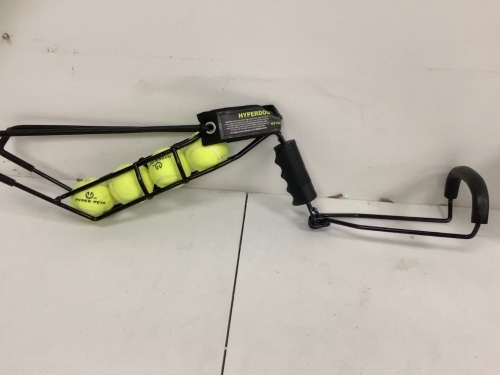 Hyper Pet Launcher Dog Toy, E-Comm Return - Lot 240