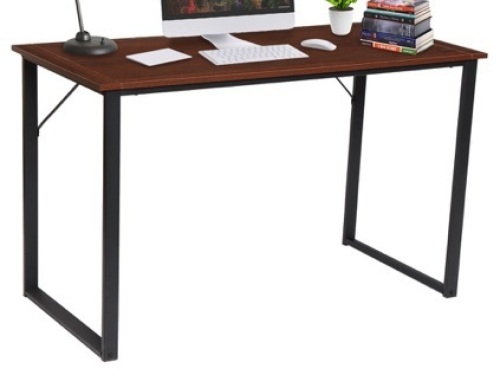 39" Computer Desk, Appears new, Sold as is - Lot 573