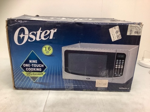 Oster Microwave, E-Comm Return - Lot 495