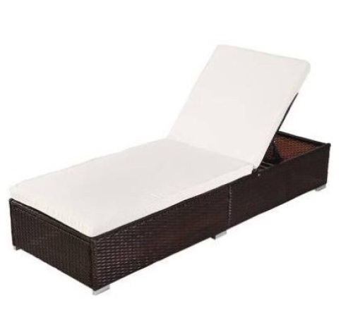 Oshion Wicker Lounge Chair, E-Comm Return - Lot 460