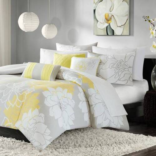 Madison Park 6 Piece Yellow King/California King Lola Printed Duvet Cover Set - Lot 2403