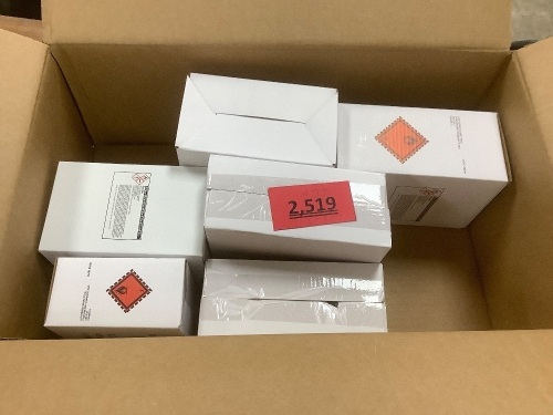 box of miscellanous lighters and accessories - Lot 2519