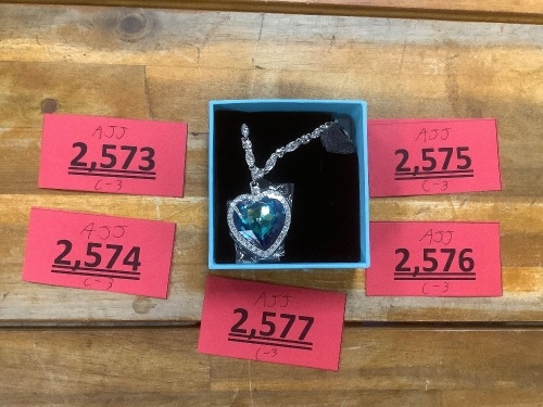 Neoglory blue heart necklace - Lot 2573