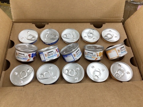 Box of 30 Purina Beneful IncrediBites for Small Dogs, 3oz Cans - Lot 195