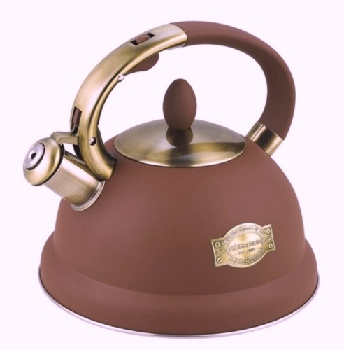 2.8 Quart Whistling Kettle - Lot 561